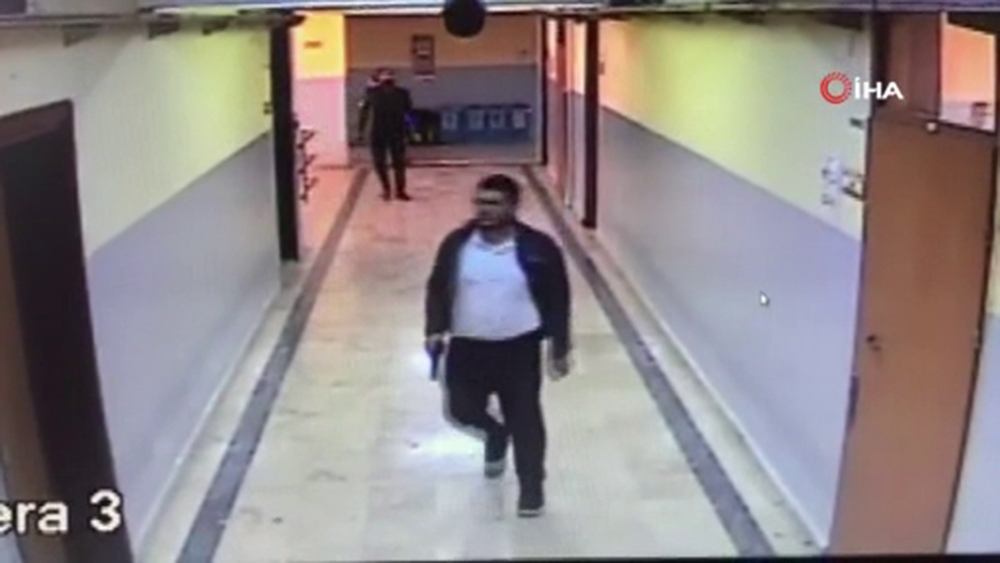 Bayrampaşada Okul Koridorunda Korku Dolu Anlar