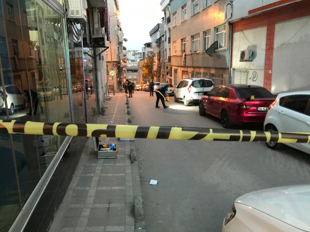 Bayrampaşa’da silahlı kovalamaca: 1 yaralı