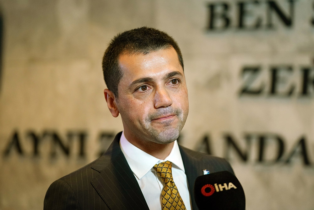BB Erzurumspor Başkanı Hüseyin Üneş görevinden istifa etti