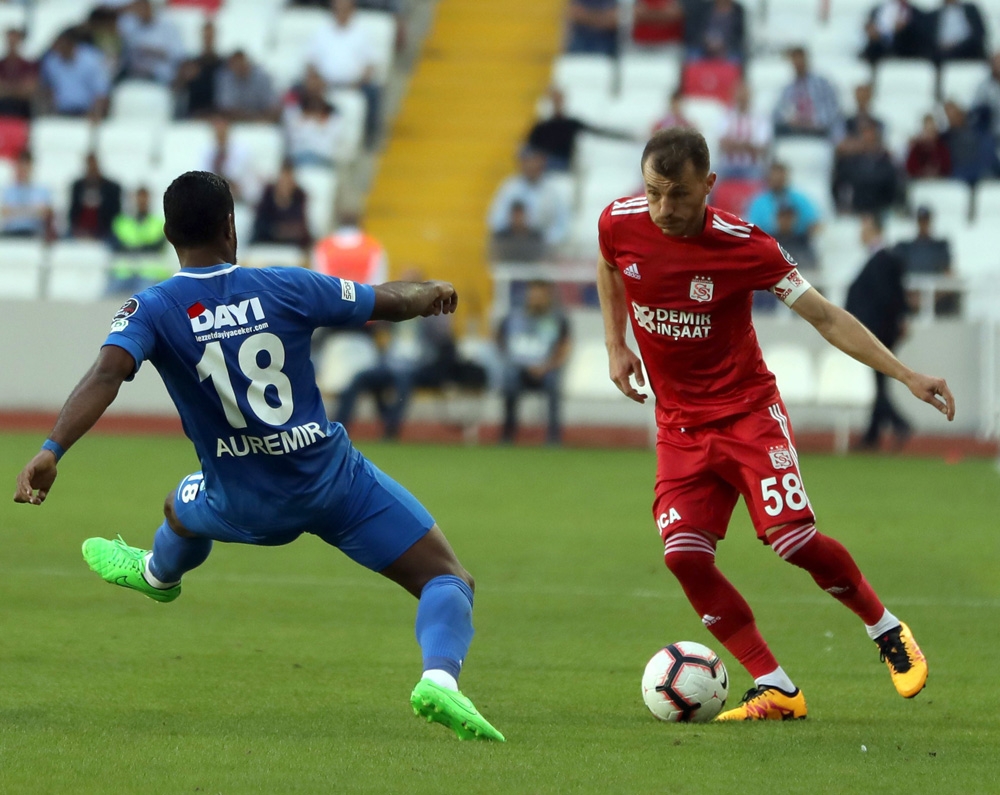 BB Erzurumspor ile Sivasspor 3. randevuda