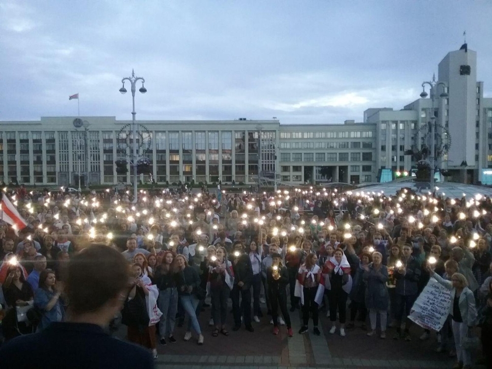 Belarus’ta göstericiler kiliseye kaçtı, polis dışarıda kalanları gözaltına aldı