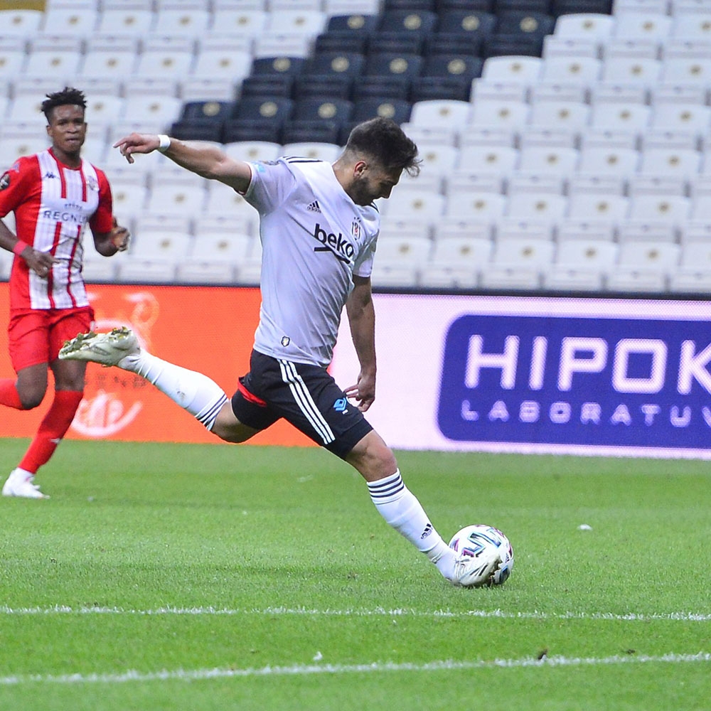 Beşiktaş, Antalyaspor’u 3-0 mağlup etti