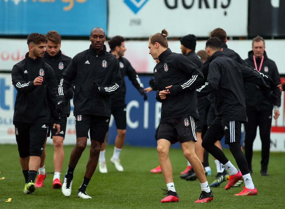Beşiktaş derbiye hazır