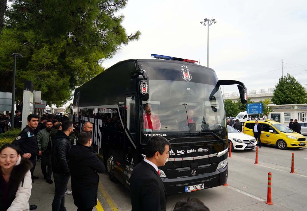Beşiktaş Devre Arası Kampı İçin Antalyaya Geldi