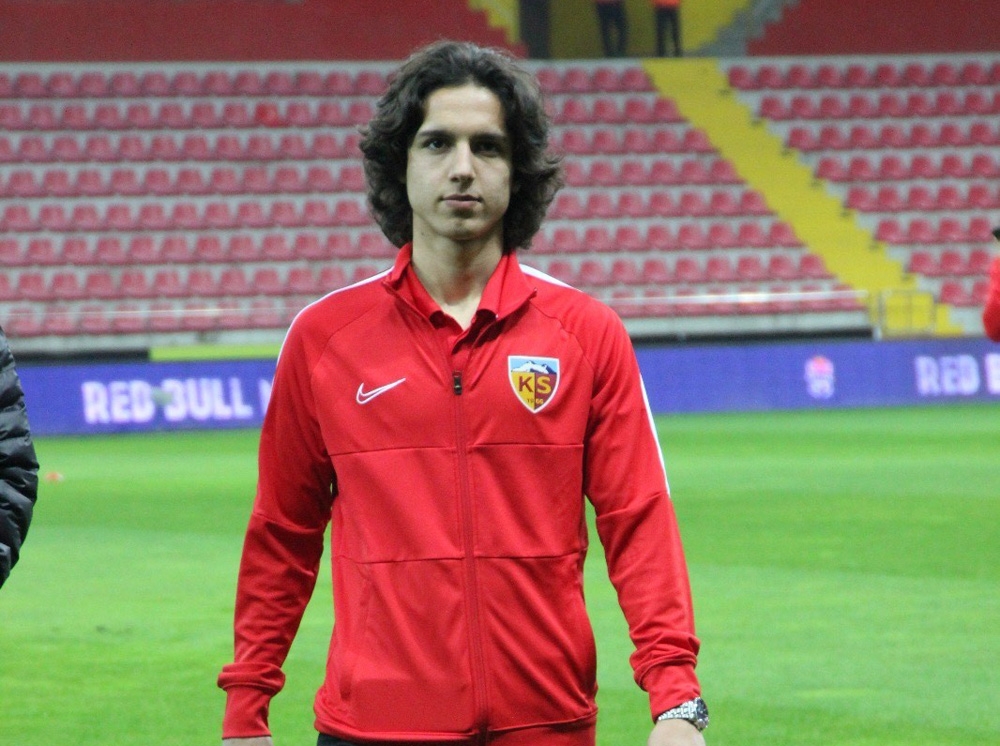 Beşiktaş Emre’yi istedi