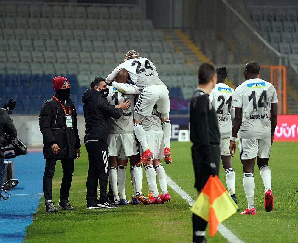 Beşiktaş ilk yarıda rekor kırdı!