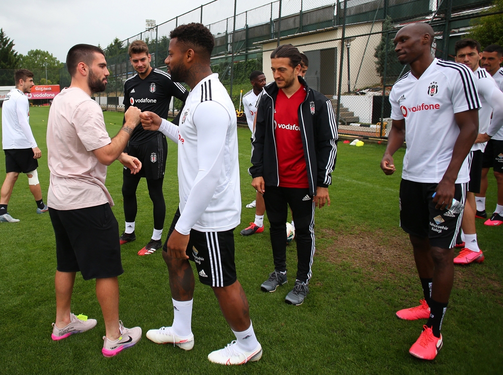 Beşiktaş, Rebocho ile vedalaştı
