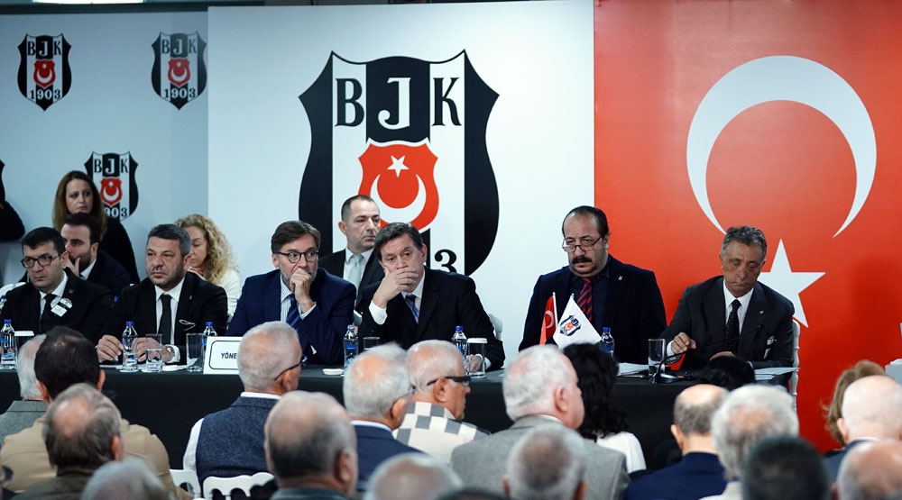 Beşiktaşta Divan Kurulu Toplantısı Başladı