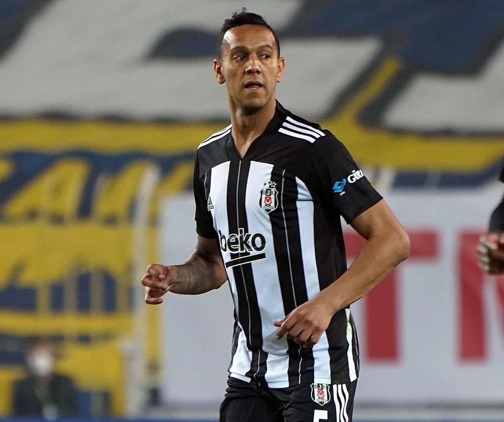 Beşiktaş’ta Josef de Souza idmana çıktı