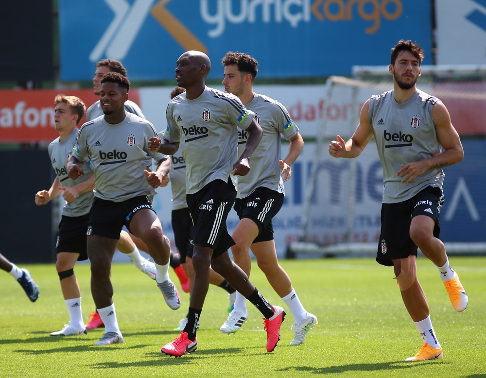 Beşiktaş’ta PAOK maçı hazırlıkları devam etti