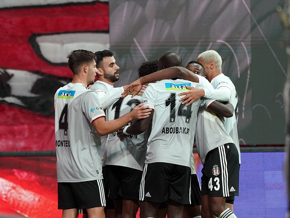 Beşiktaş’ta zorlu periyot başlıyor
