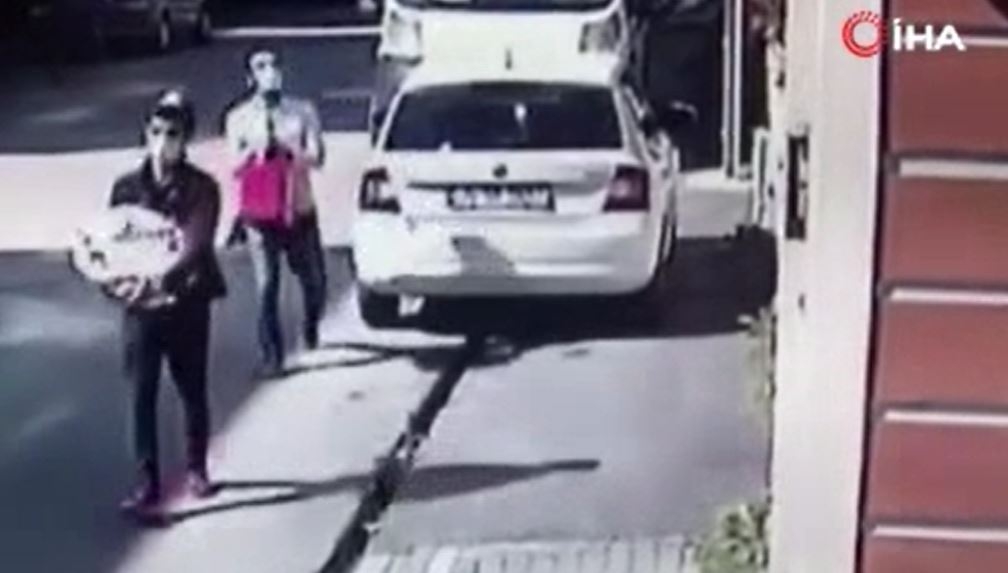 Beylikdüzü’nde 10 adrese giren hırsız önce kameraya sonra polise yakalandı