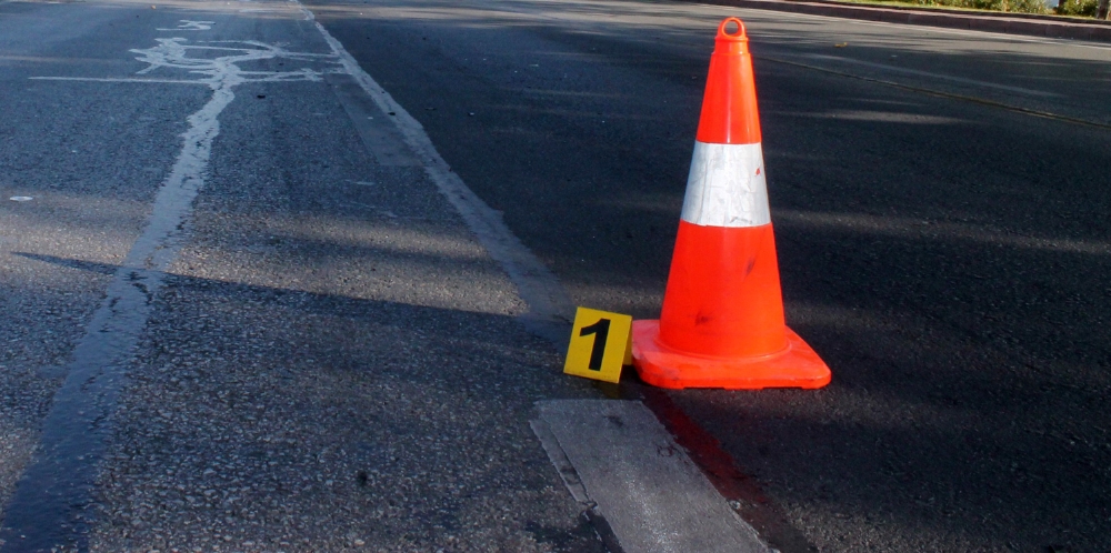 Beylikdüzünde Kayganlaşan Yolda Kaza: 1 Yaralı