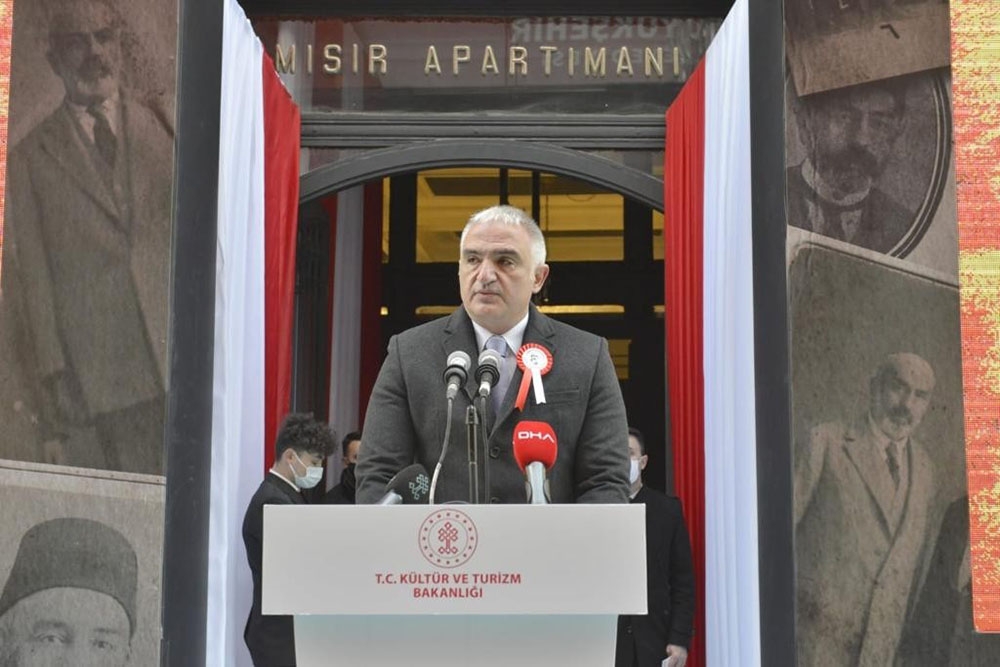Beyoğlu İstiklal Caddesi’ndeki “Mehmet Akif Ersoy Hatıra Evi” ziyarete açıldı