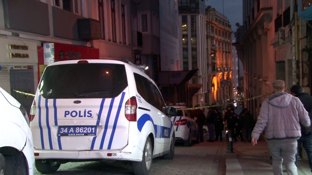 Beyoğlu’nda bir otelde intihar girişimi