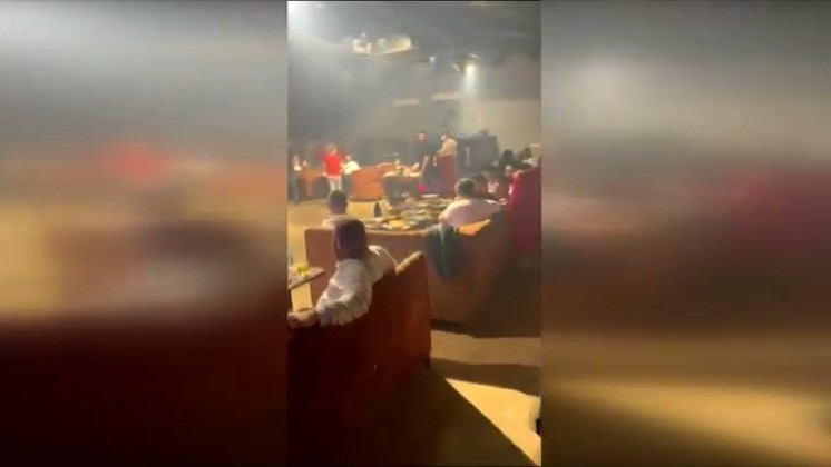 Beyoğlu’nda eğlence mekanlarına korona virüs baskını kamerada