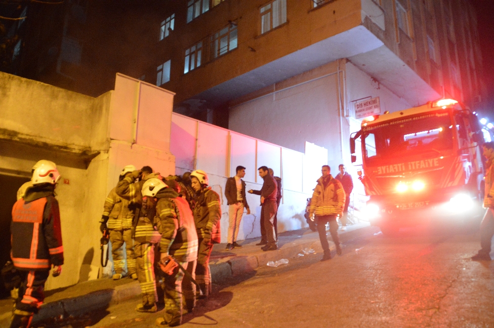 Beyoğlunda Gecekondu Yangını Paniğe Neden Oldu
