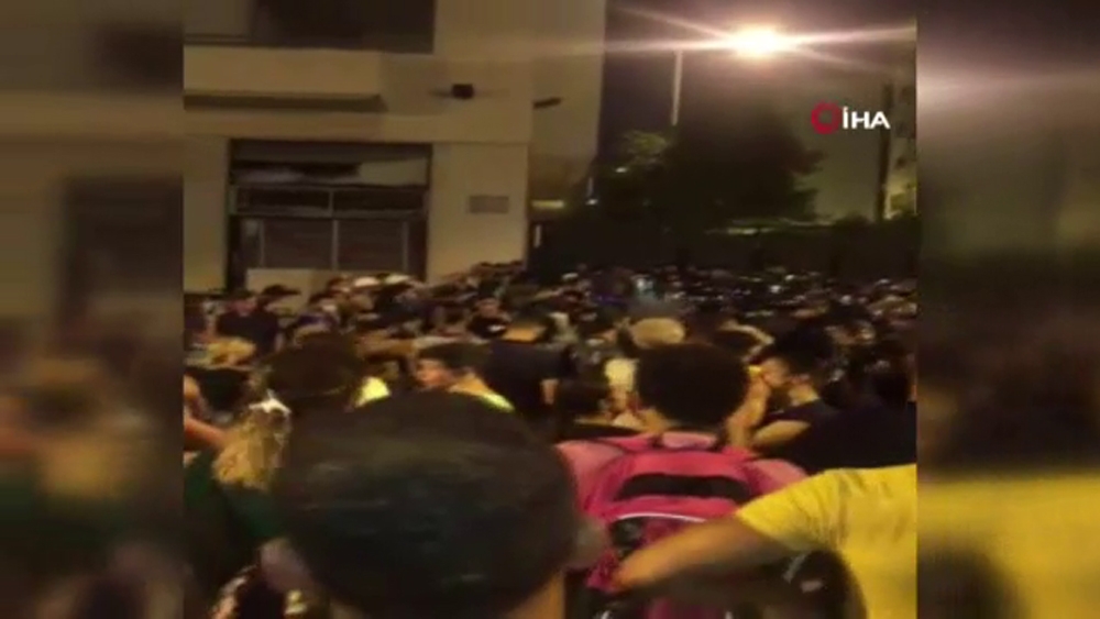 Beyrut’ta parlamento binası yakınlarında protesto
