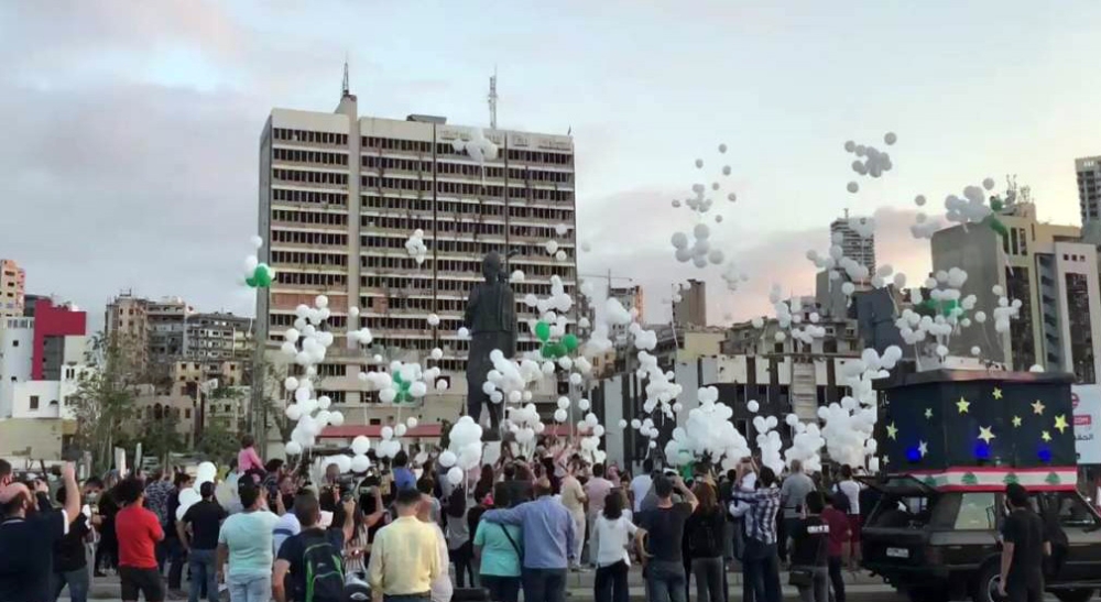 Beyrut’taki patlamada hayatını kaybedenlerin ailesinden “balonlu” anma