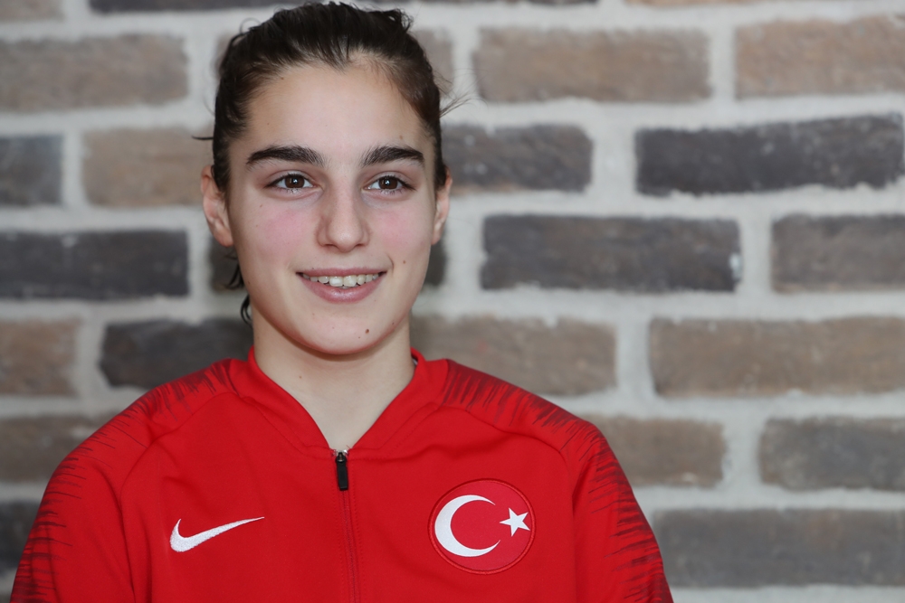 Beyza Kara: Ay-Yıldızlı Formayı Giymek Büyük Bir Onur