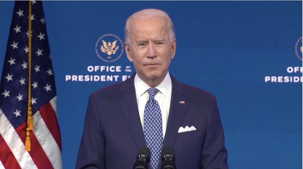 Biden’ın Covid-19 aşı üretimi için Savunma Üretim Yasası’na başvuracağı öne sürüldü
