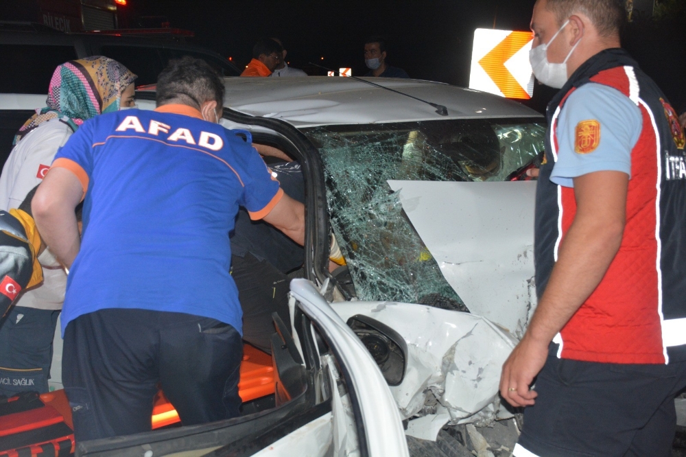 Bilecik’te meydana gelen trafik kazasında 6 kişi yaralandı