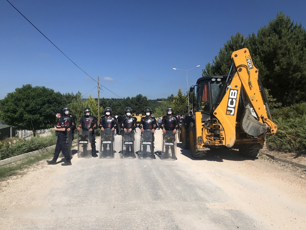 Bilecik’te olaylı yıkım