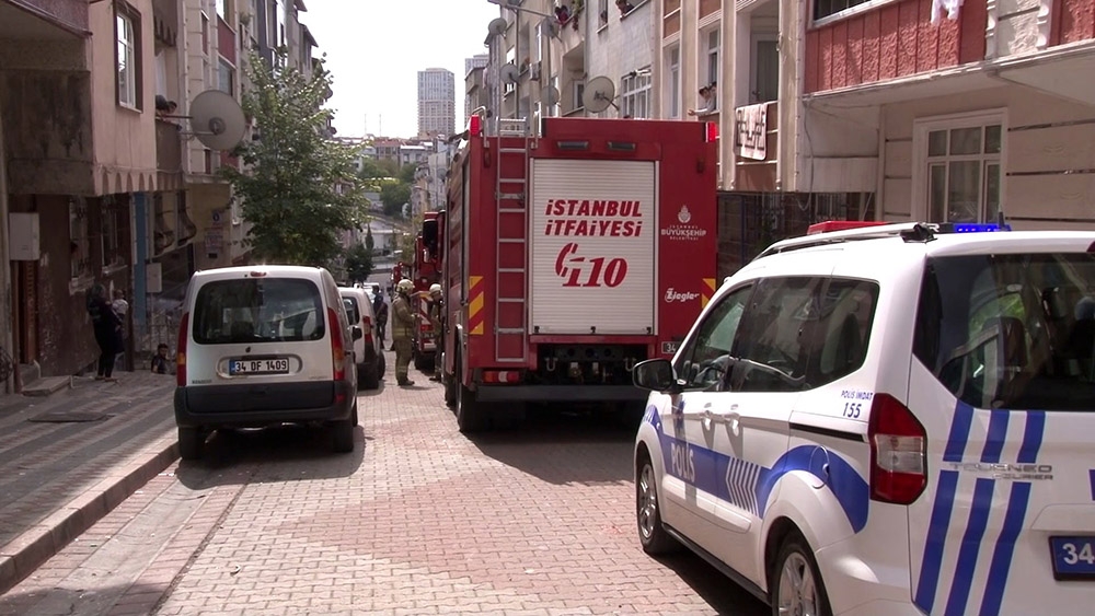 Binada çıkan yangında 1’i çocuk 2 kişi dumandan etkilendi