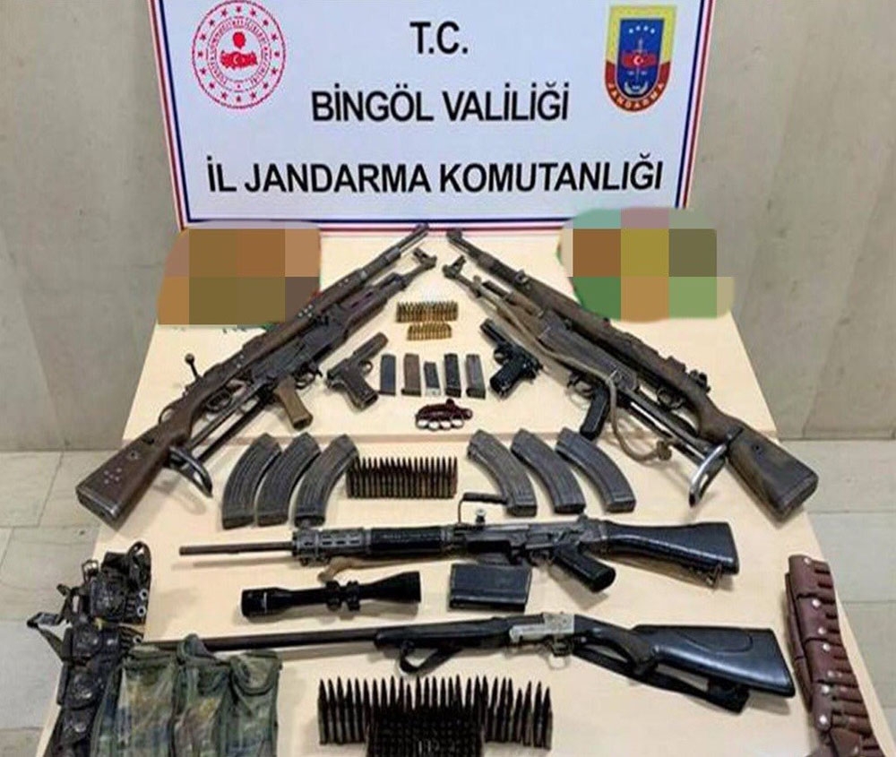 Bingölde İki Eve Operasyon