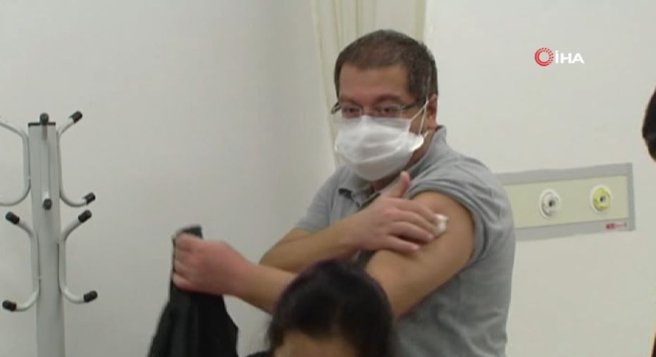 Biontech aşısı 4 hafta arayla 2 doz uygulanacak