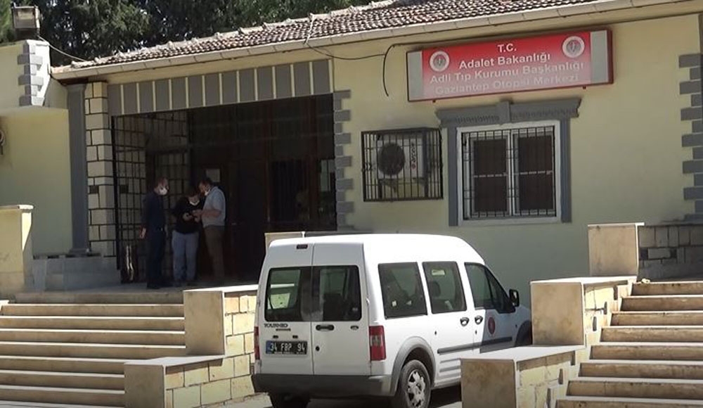Bir kadın cinayeti daha !... Kocası tarafından defalarca bıçaklandı