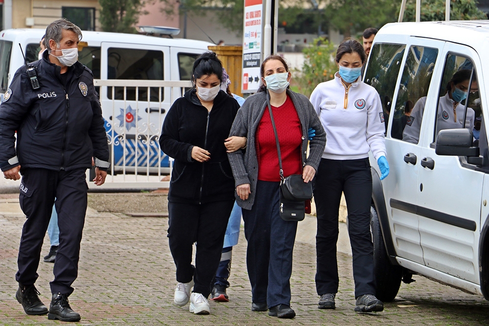 ‘Biraz dinleneceğim’ deyip eşini ve çocuklarını dışarı yolladı, 7’nci kattan kendini boşluğa bıraktı