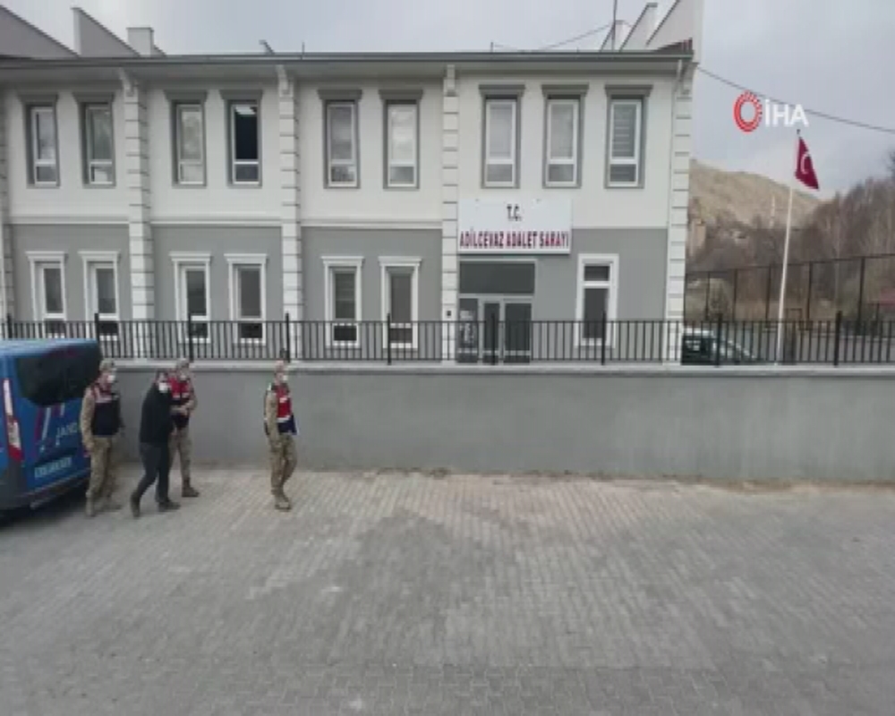 Bitlis’te 53 düzensiz göçmen ve bir organizatör yakalandı