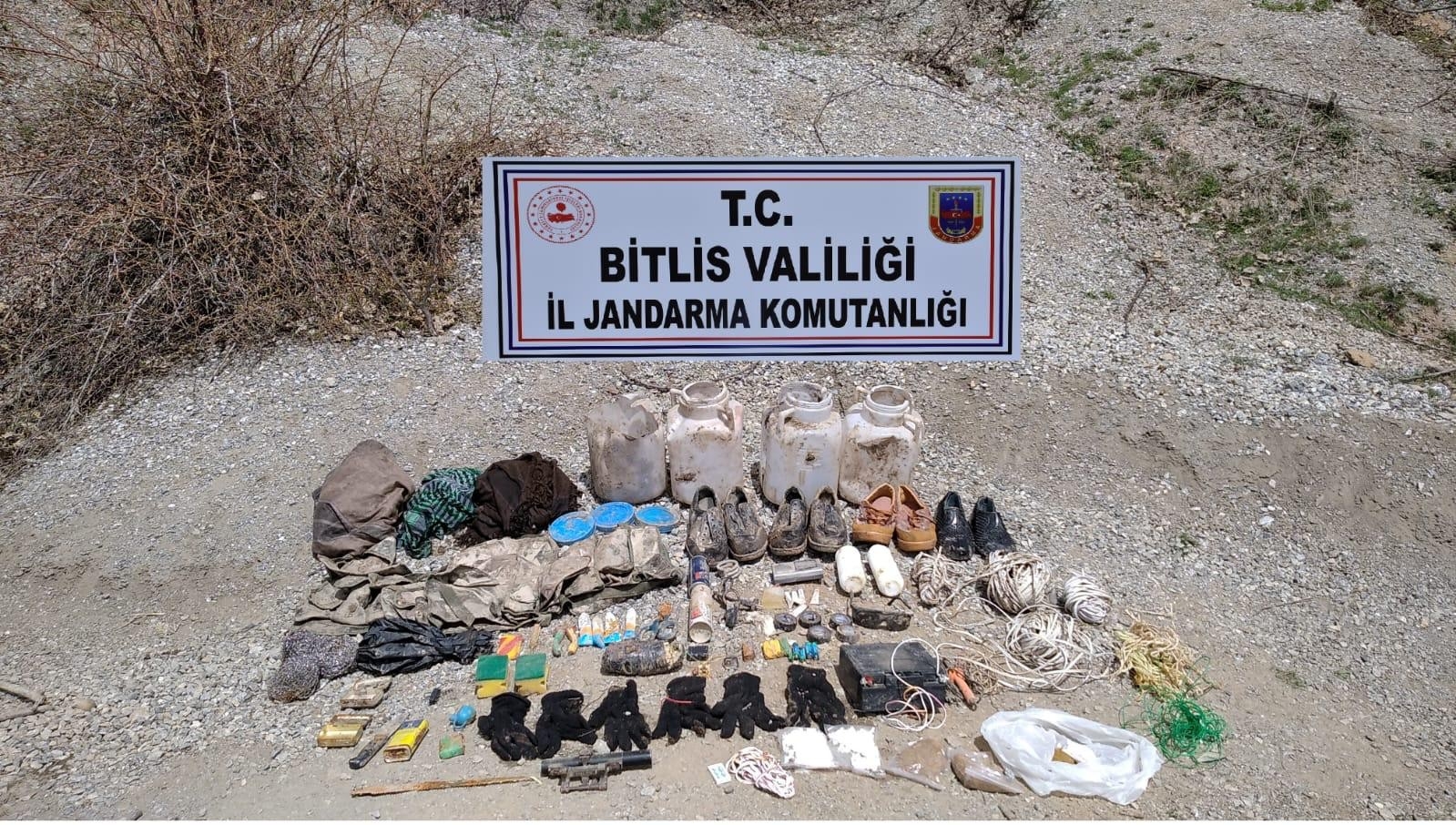 Bitlis’te patlamaya hazır TNT ve inşaat malzemesi ele geçirildi