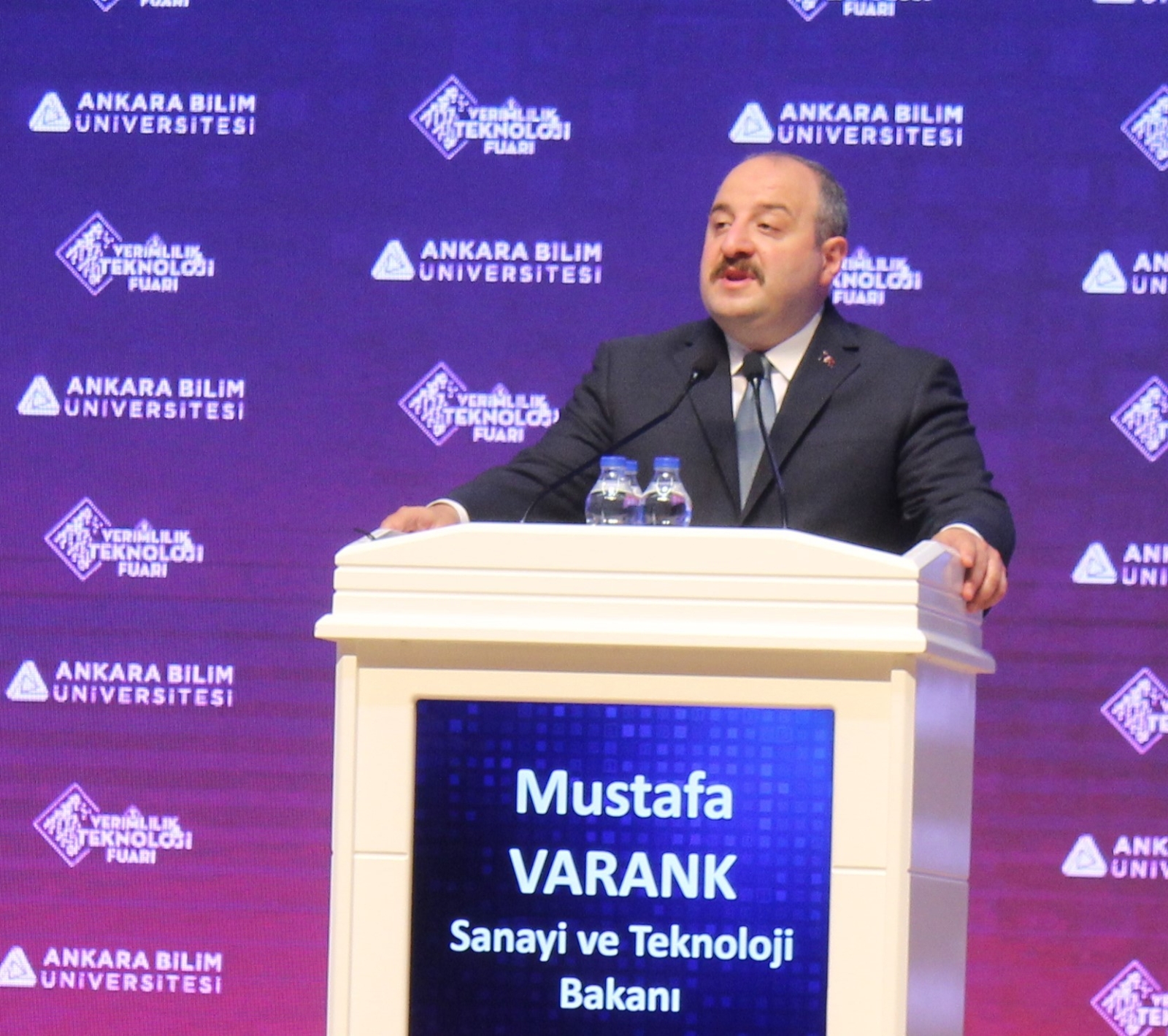 “Biz savaşan İHA’larımızı piyasaya çıkardığımızda dünya F-35’leri değil İHA’larımızı konuşacak”