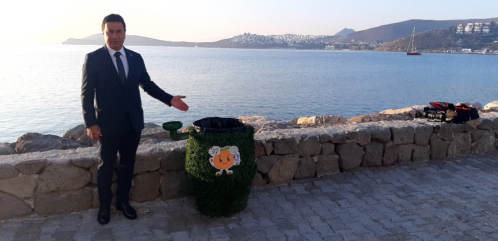 Bodrum Belediye Başkanı çılgına döndü; çöpleri toplatmadı