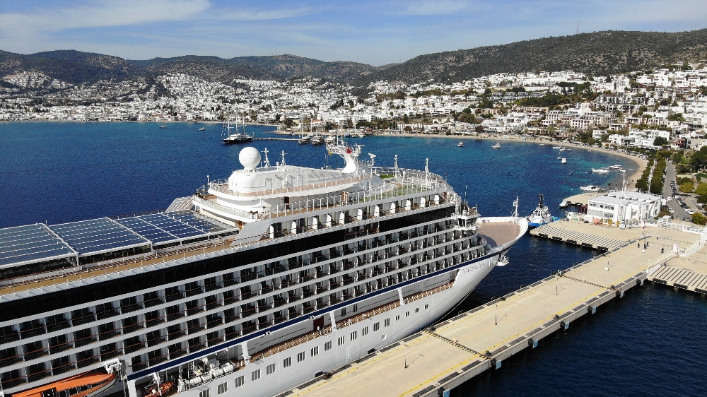 Bodrum turizmine müjde: 30 kurvaziyer gemisi sezonda ilçeye demir atacak