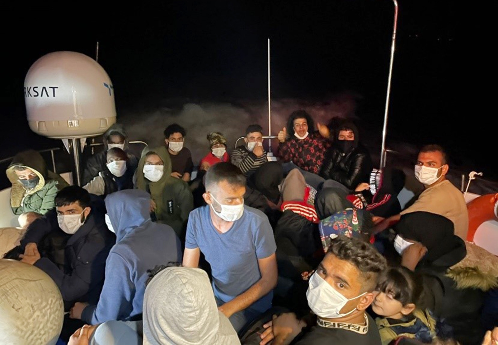 Bodrum’da 30 göçmen kurtarıldı