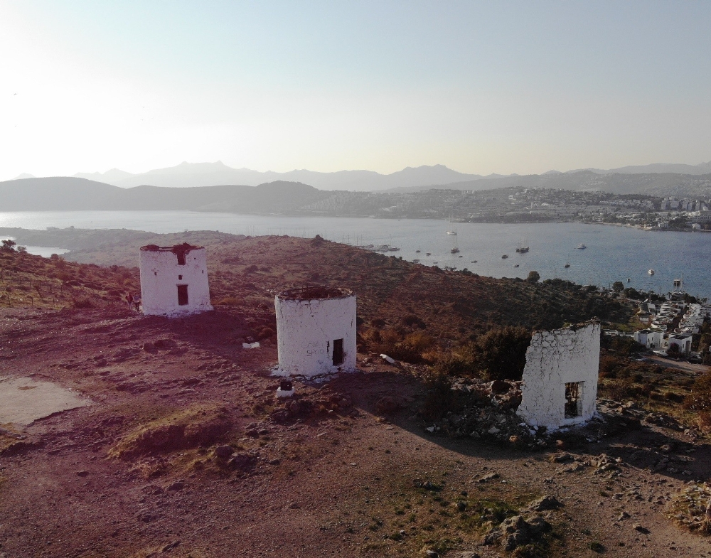 Bodrum’da 300 yıllık tarihi değirmenlerde utanç verici görüntüler