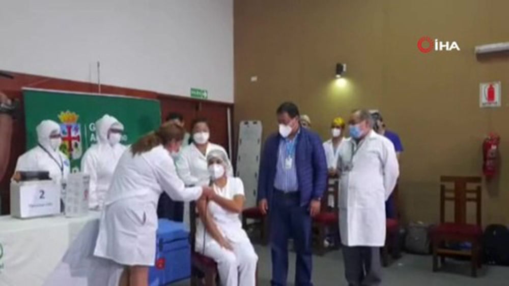 Bolivya’da aşılama başladı