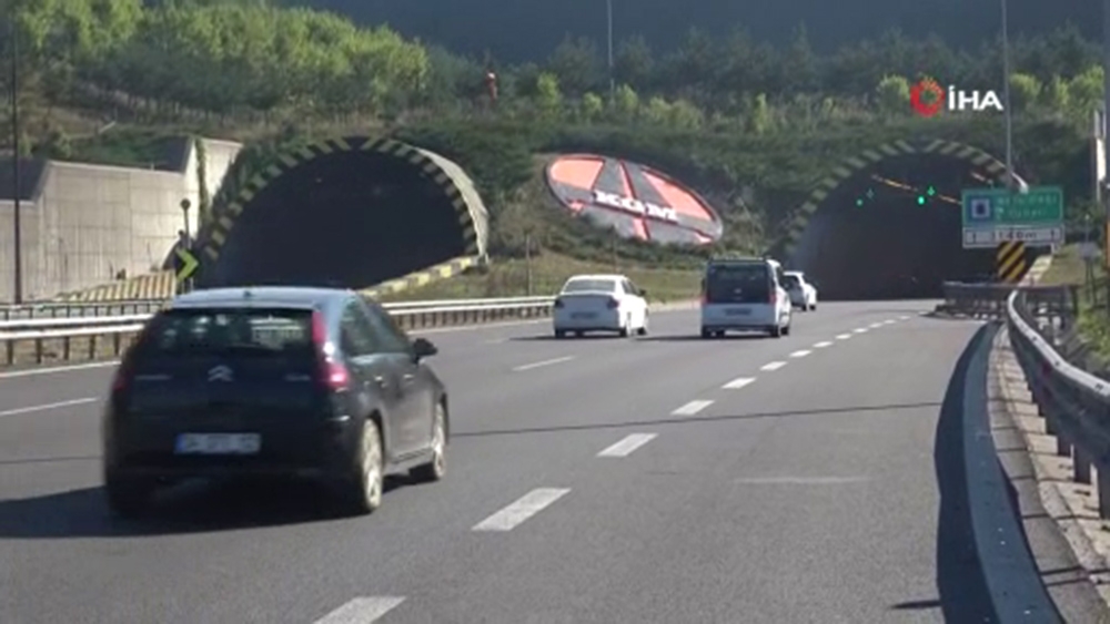 Bolu TEM Otoyolu trafiği bayramın son gününde rahatladı