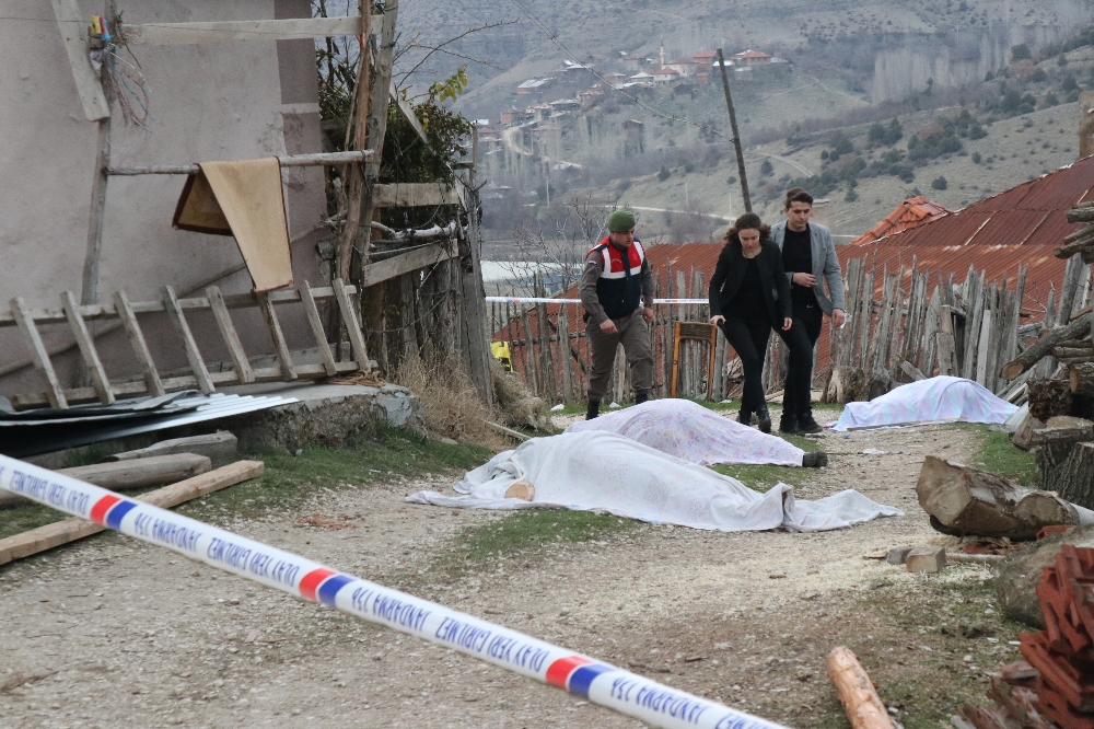 Bolu’da 4 kişinin öldüğü cinayet davasında baba ve oğullarına ceza yağdı