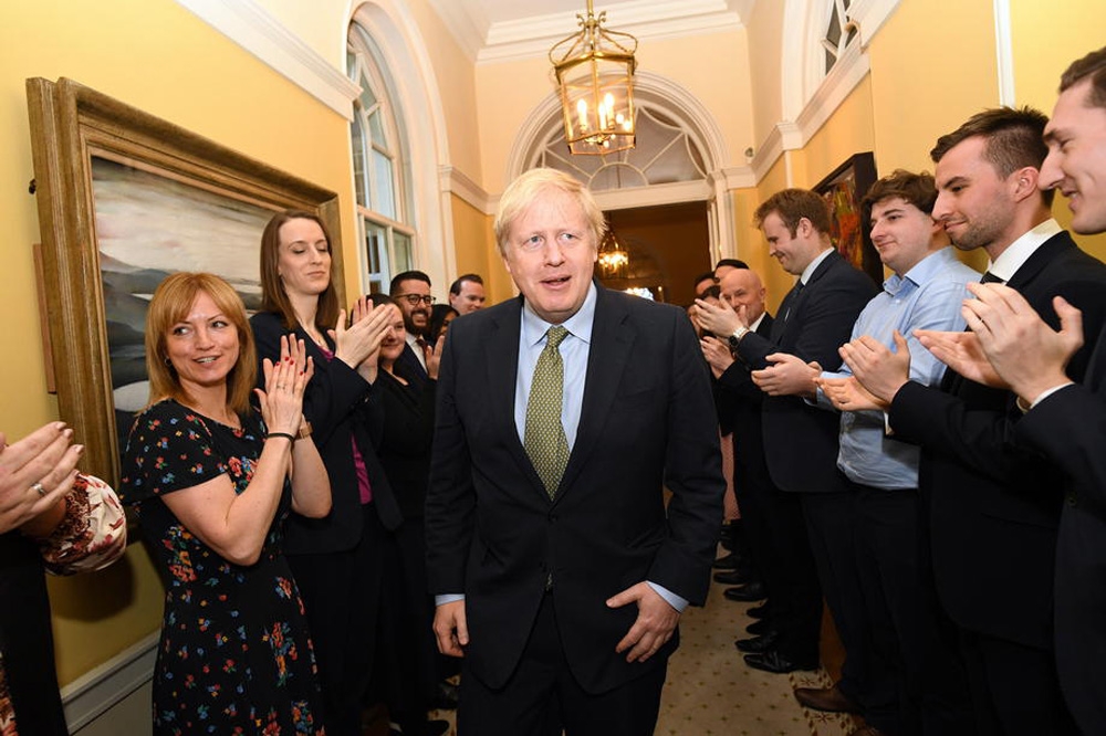 Boris Johnson, Kraliçeden İzni Aldı
