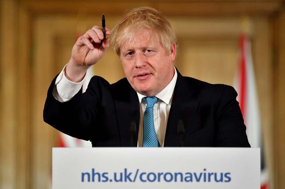 Boris Johnson’ın korona virüs testi pozitif çıktı
