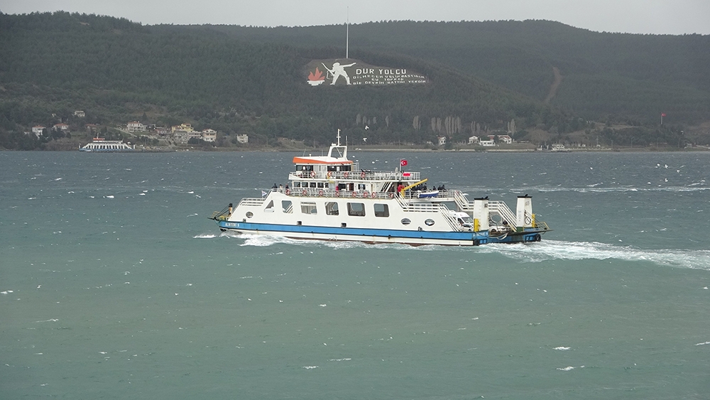 Bozcaada ve Gökçeada seferlerine fırtına engel