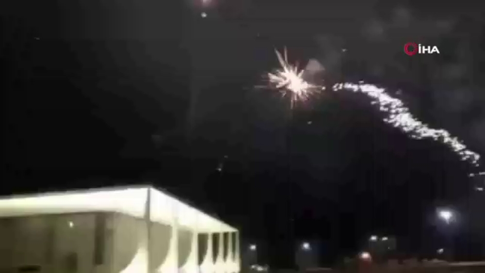 Brezilya’da yüksek mahkeme önünde havai fişekli eylem