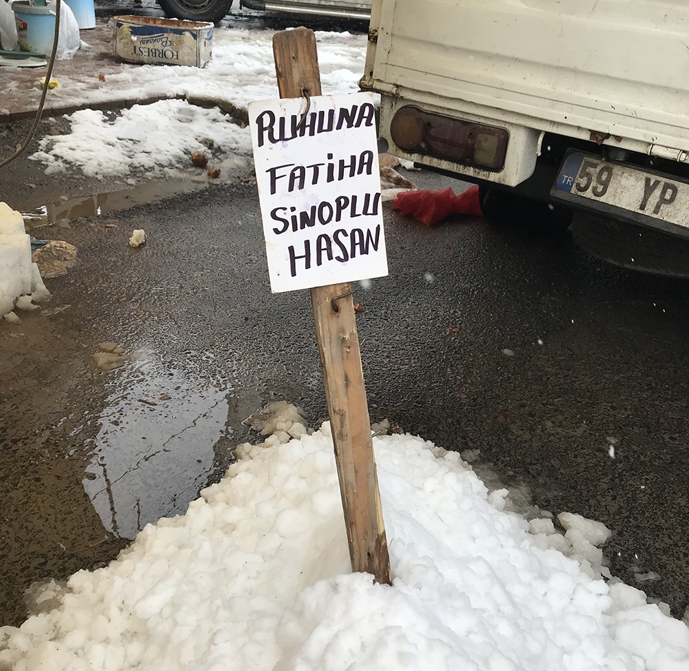 Bu da kardan mezar