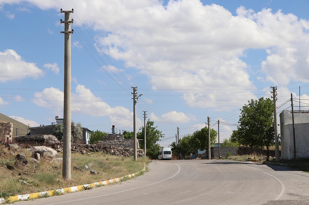Bu da Türkiye’nin ’Direkli köyü’