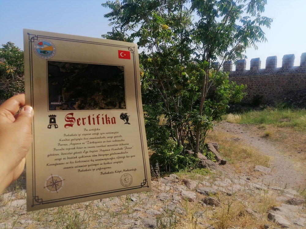 Bu köye gelenlere sertifikalı uğurlama yapılıyor