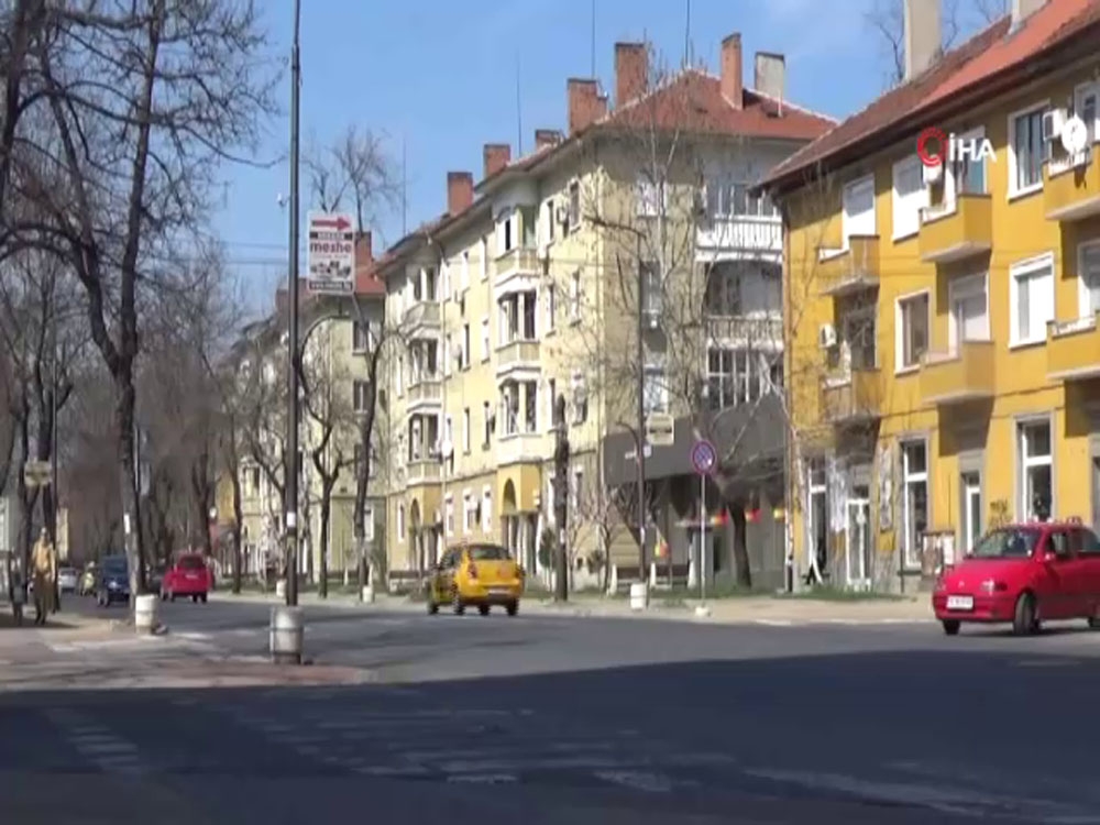 Bulgaristan’da halk sokağa çıkmaktan çekiniyor